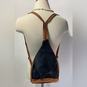 Pelletteria di Mario Leather Italy Backpack/Shoulder Bag Color Black/Brown
